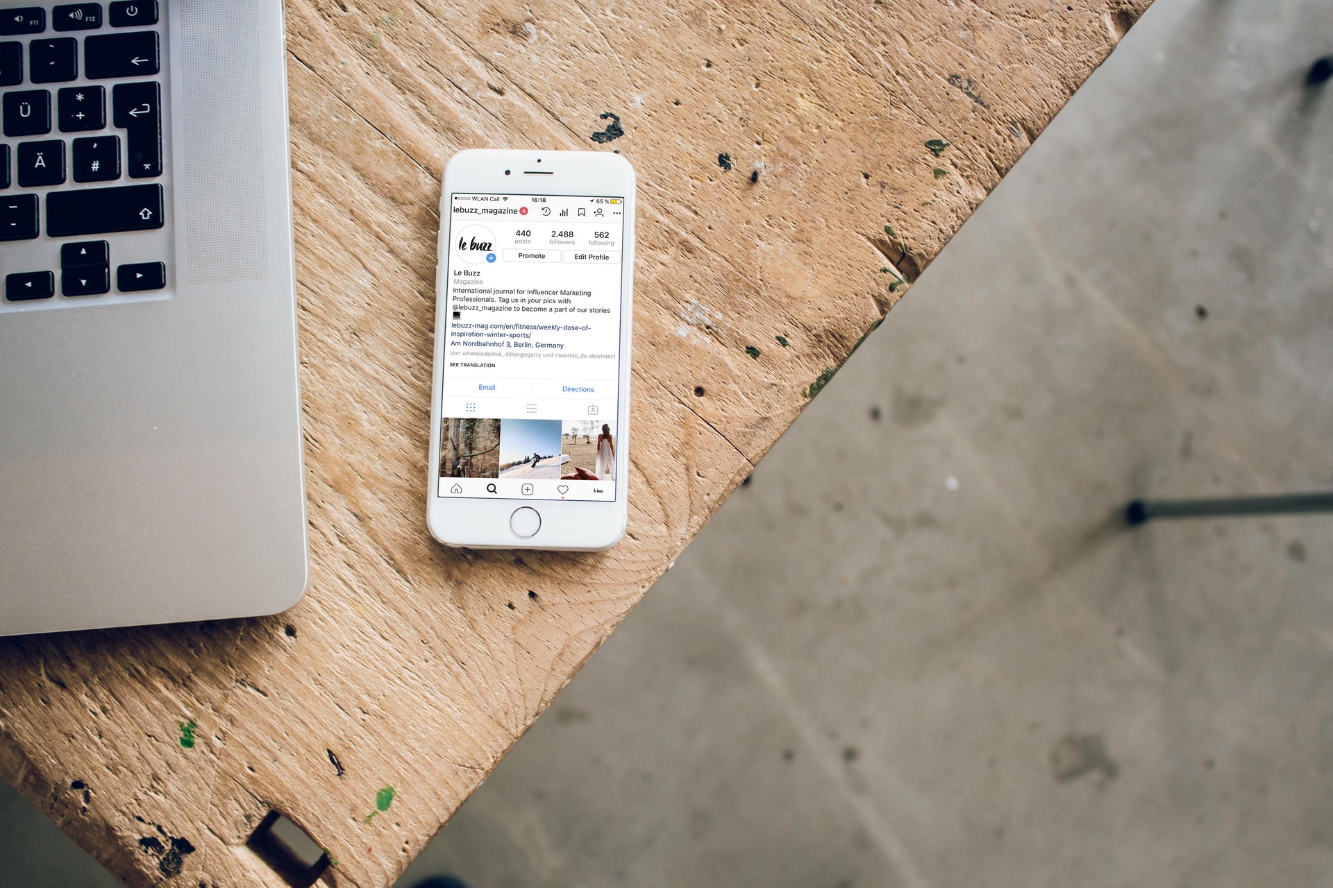 4+ Examples of Social Media Landing Pages to Boost Conversions