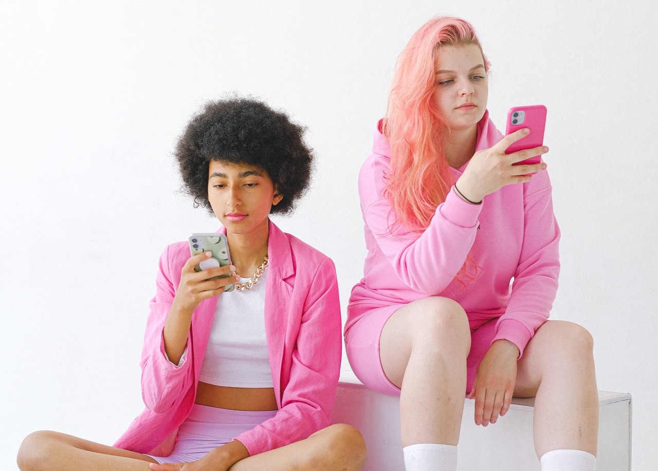 6 Facebook Marketing Techniques That Will Wow and Woo Gen Z